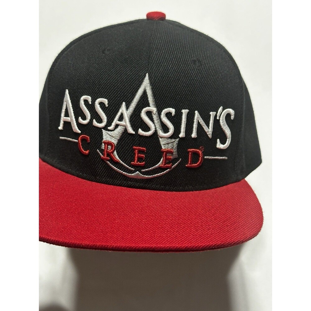 Assassin's Creed Hat Cap Black Red Snap Back Ubisoft Video Game Memorabilia